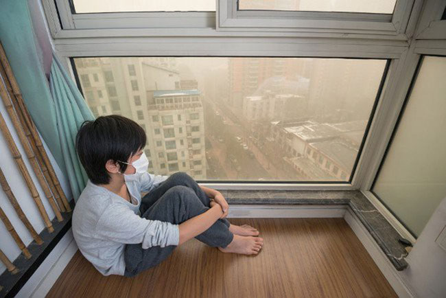 Những ai dễ bị bệnh do ô nhiễm không khí trong nhà?